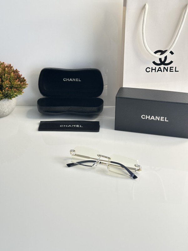 Chanel_7210_Gold_Frame - Image 3