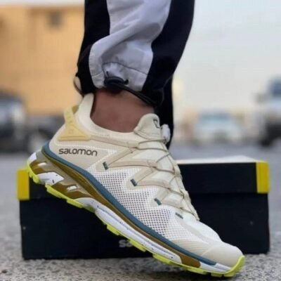 Branded UA Flow Velocity Wind 2 white