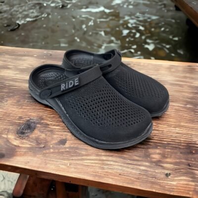 CROCS  LITERIDE 360 CLOGS ( BLACK )