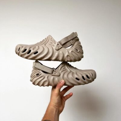 CROCS BEMBURY CLOGS ( BEIGE )