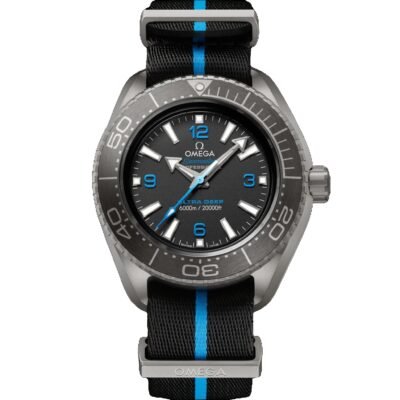 Omega Seamaster
Planet Ocean 6000M
45.5 mm, titanium on NATO strap